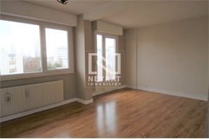 t3 à la location -   71100  CHALON SUR SAONE, surface 69 m2 location t3 - UBI410900678